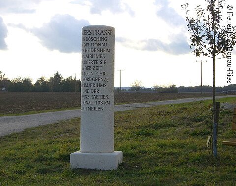 Meilenstein an der Römerstraße bei Maihingen