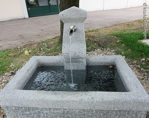 Trinkbrunnen Auerquelle Steinerner Trinkbrunnen