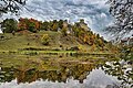 Blick auf die Burgruine Niederhaus im Herbst