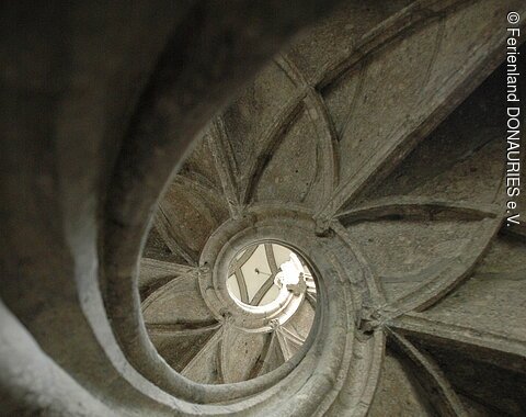 Wendeltreppe Georgskirche Nördlingen Eine steinerne Wendeltreppe im Inneren der St. Georgs Kirche