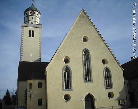 Außenansicht der Pfarrkirche St. Jakob