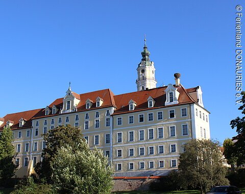 Blick auf das Kloster Heilig-Kreuz in Donauwörth