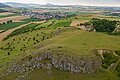 Weitblick über den Riegelberg mit den berühmten Ofnethöhlen