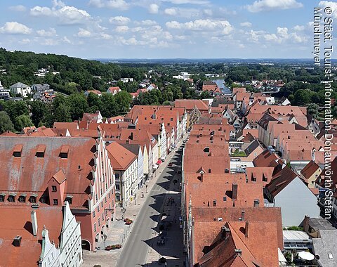 Donauwörth - Blick vom Liebfrauenmünster auf die Reichsstraße Donauwörth - Blick vom Liebfrauenmünster auf die Reichsstraße