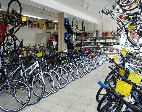 Die Fahrräder im Fahrrad Meyr