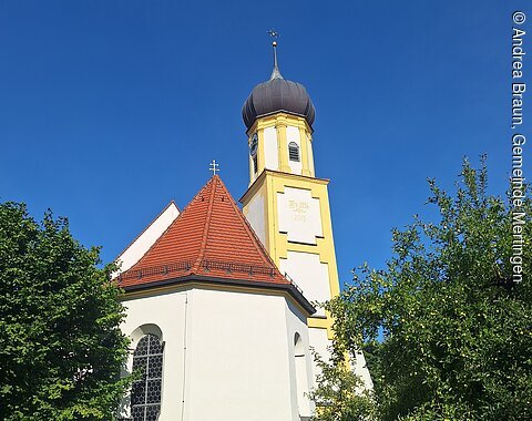 St. Margaretha Heißesheim Kapelle mit Bäumen