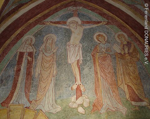 Wandmalerei St. Nikolaus Dornstadt Wandmalerei Christus am Kreuz in der St. Nikolaus Pfarrkirche
