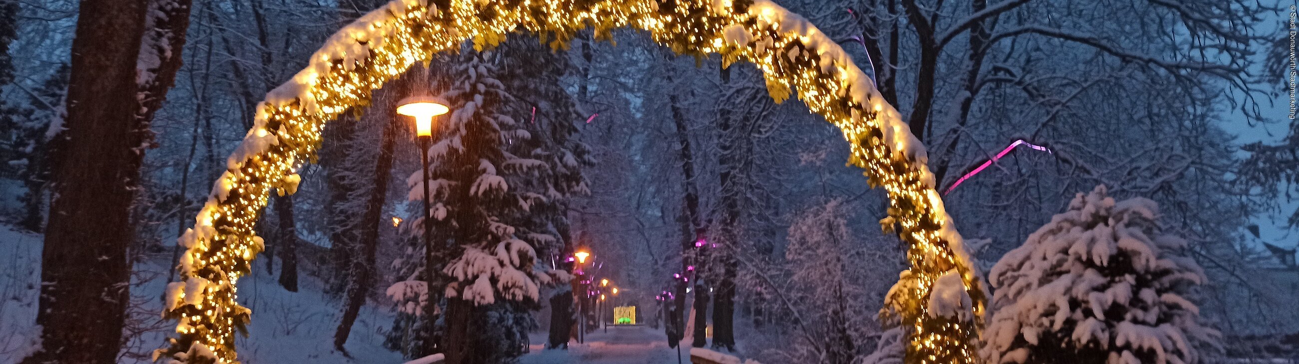 Lichtpark in der Donauwörther Promenade