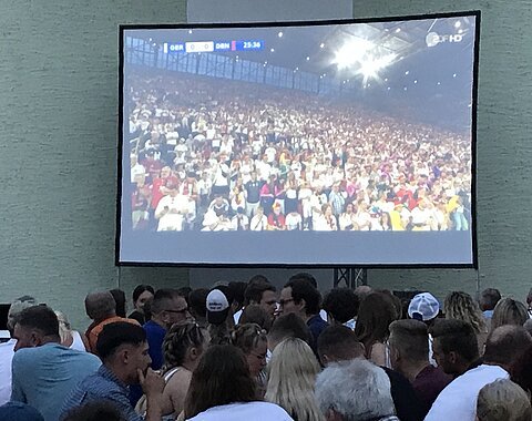 Europameisterschaft gemeinsam schauen auf dem Bachgassenfest