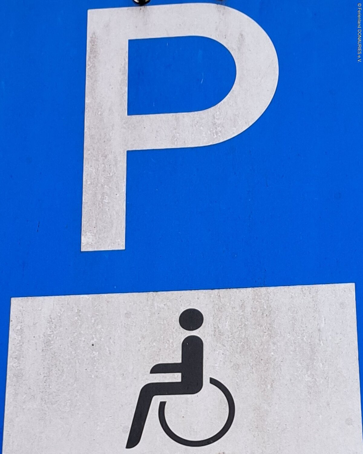 Kennzeichnung eines Behindertenparkplatzes