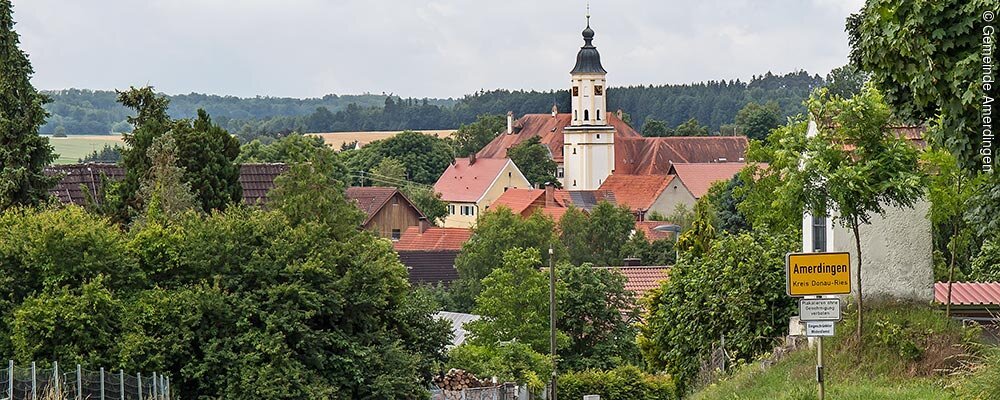 Ortsansicht Amerdingen Amerdingen von der Ortseinfahrt gesehen mit Ortsschild