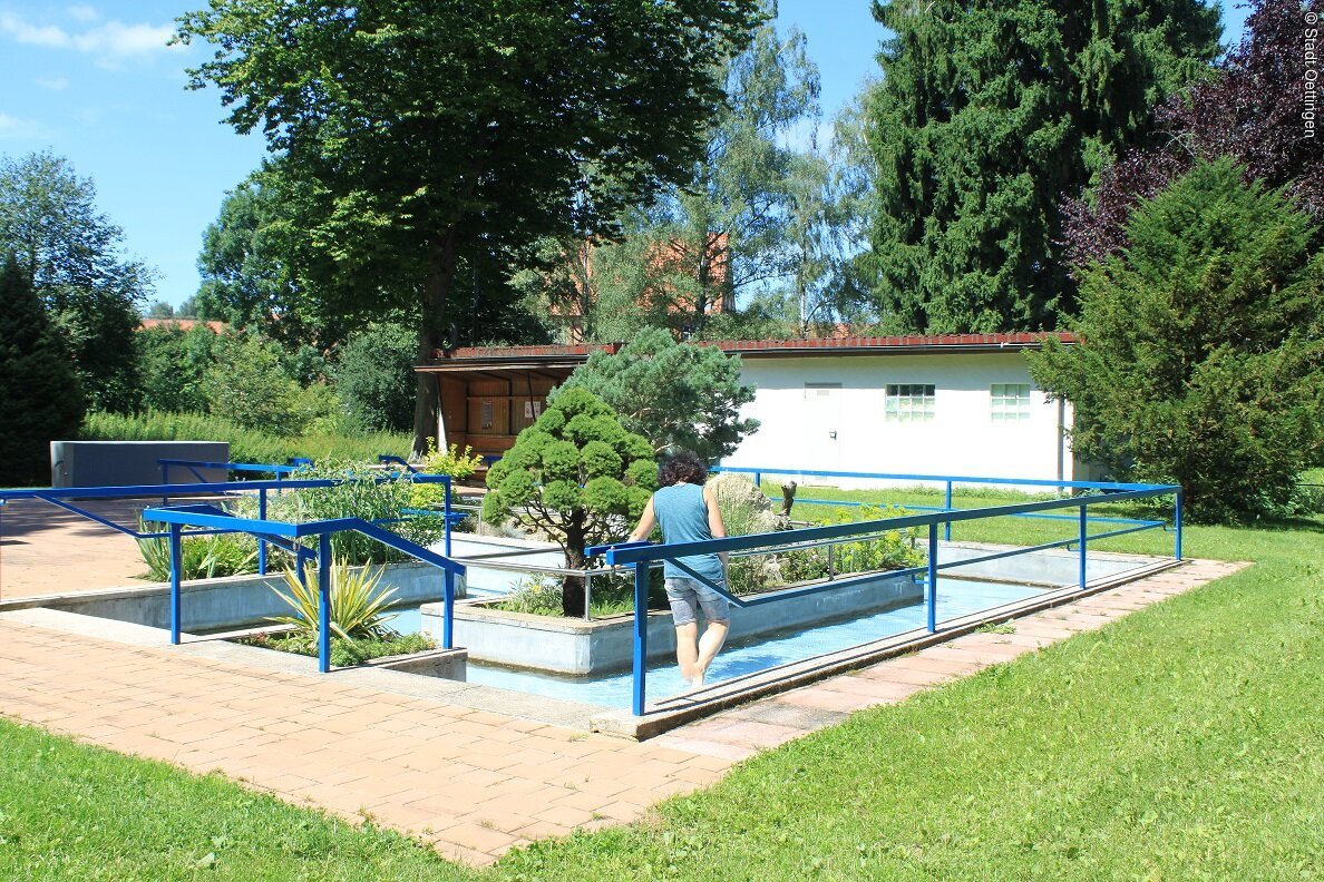 Blick auf die Kneippanlage in Oettingen
