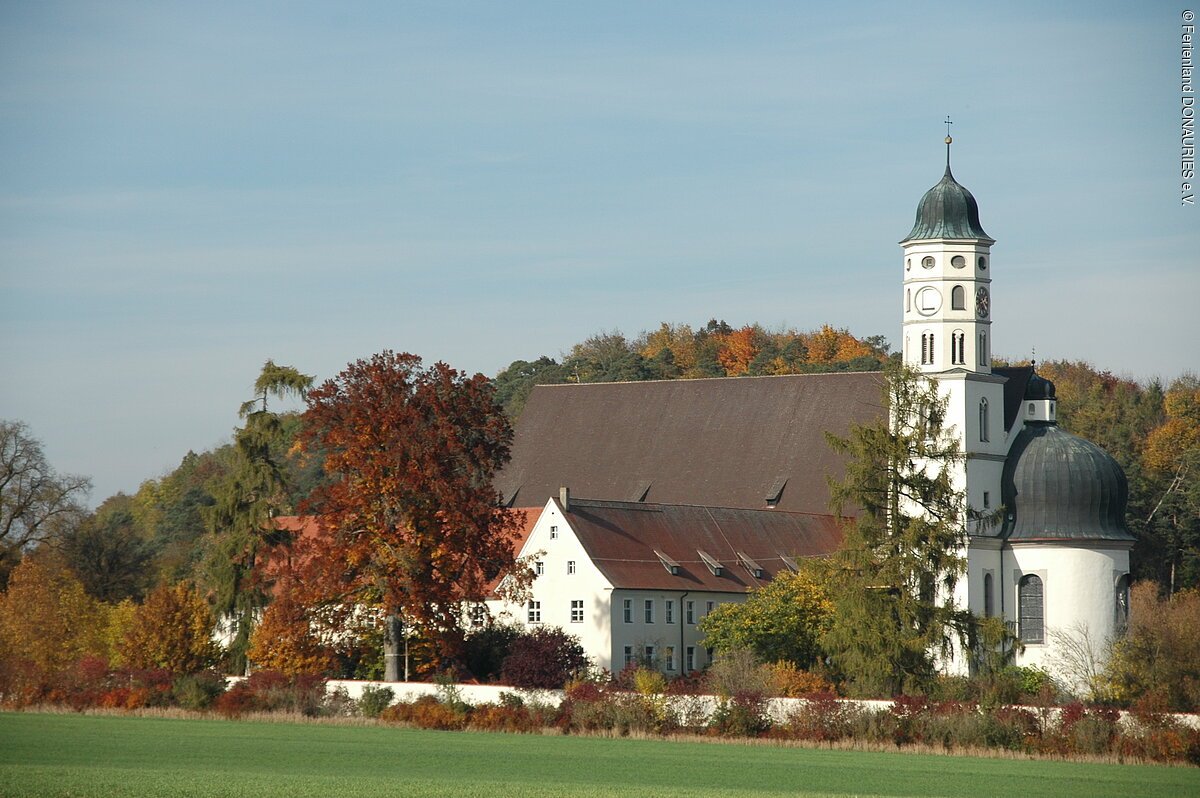 Blick auf die ehemalige Klosterkirche